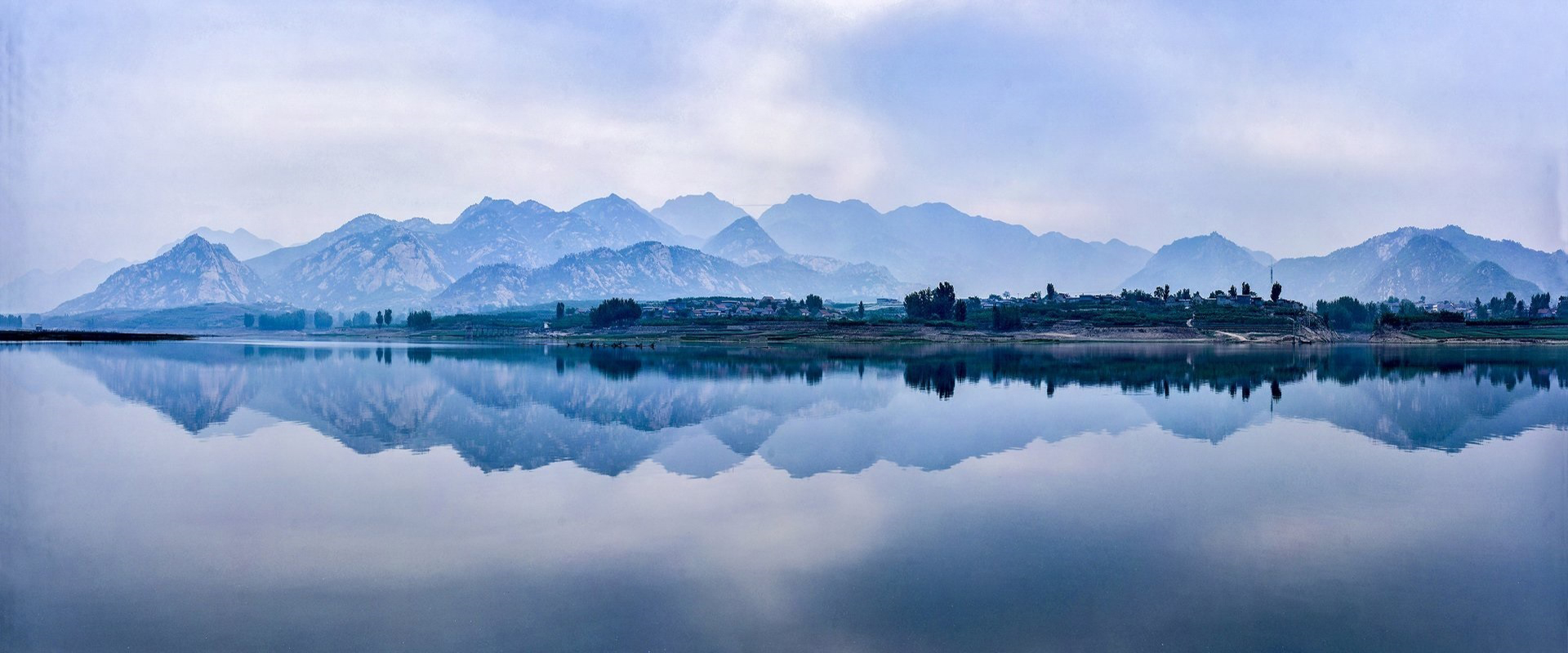 http://lyweb.zhongcaiwei.cn/Public/img/ban09.jpg